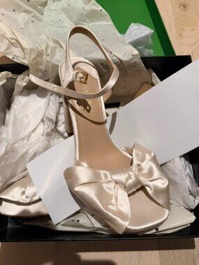Kate Spade Heels (wedge) Bow Tie
